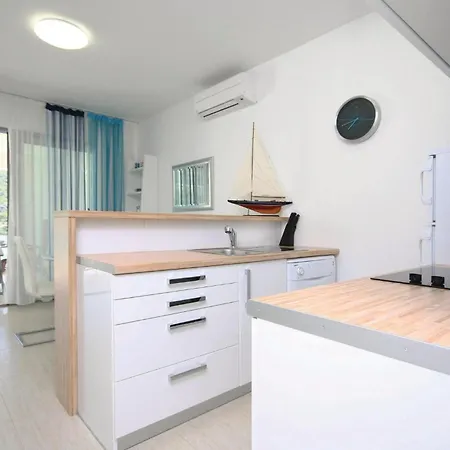 Διαμέρισμα Awesome In With Kitchen