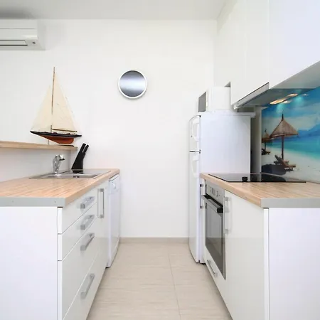 Awesome In With Kitchen Διαμέρισμα *
